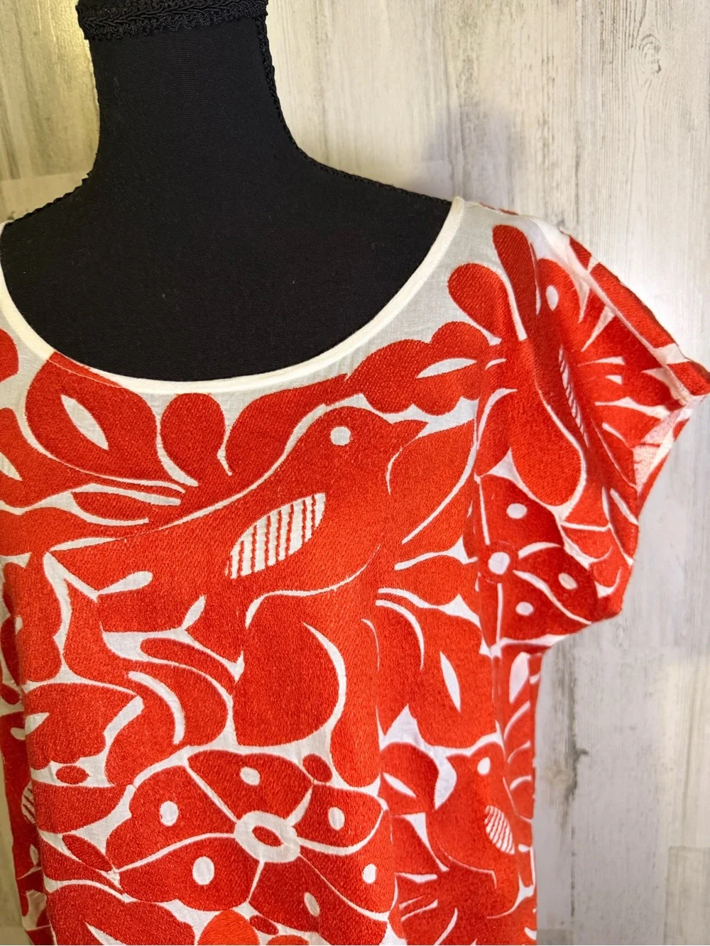 Sister Mary Hilda Red White Floral Print Embroidered Short Sleeve Tunic Top S